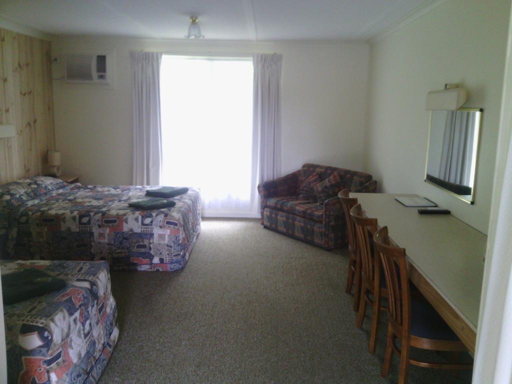 Snowy River Lodge Motel ออร์บอสท์ ห้อง รูปภาพ